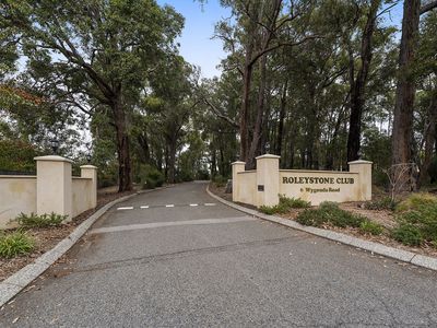 2 Robin Road, Roleystone