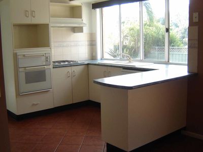 31 Taminga Crescent, Cordeaux Heights