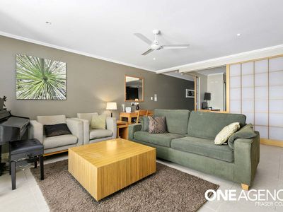 115 / 569-571 The Esplanade, Urangan
