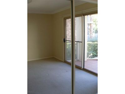 10 / 36-38 Loftus Street, Wollongong