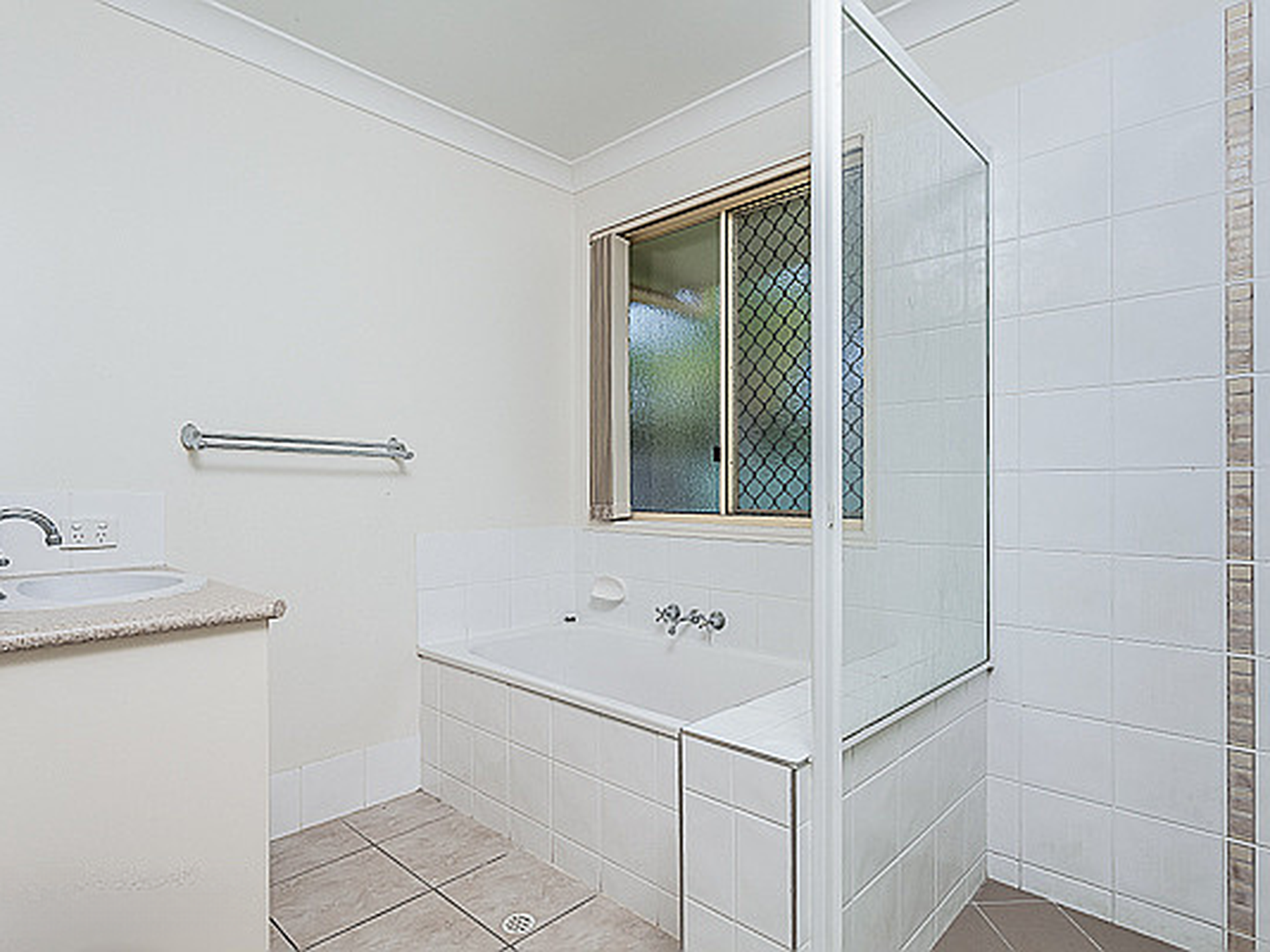 1 Albany Court, Murrumba Downs