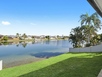 4 Darnay Road, Broadbeach Waters