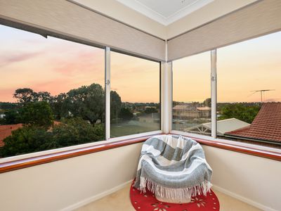 28 Hatherley Parade, Winthrop