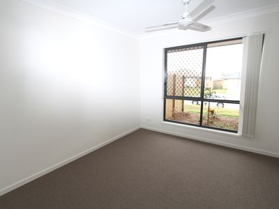 2 / 7 Kestrel Street, Lowood