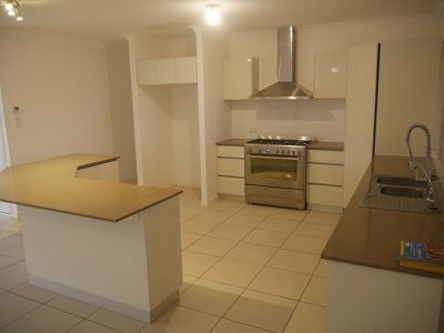 106-108 Rosella Parade, Kingaroy