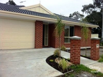 2 Pomegranate Way, Pakenham