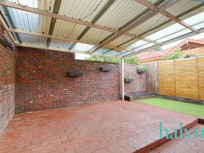 2 / 34 Henley Street, Como