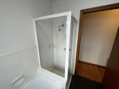 2 / 63 Rhodes Parade, Oak Park