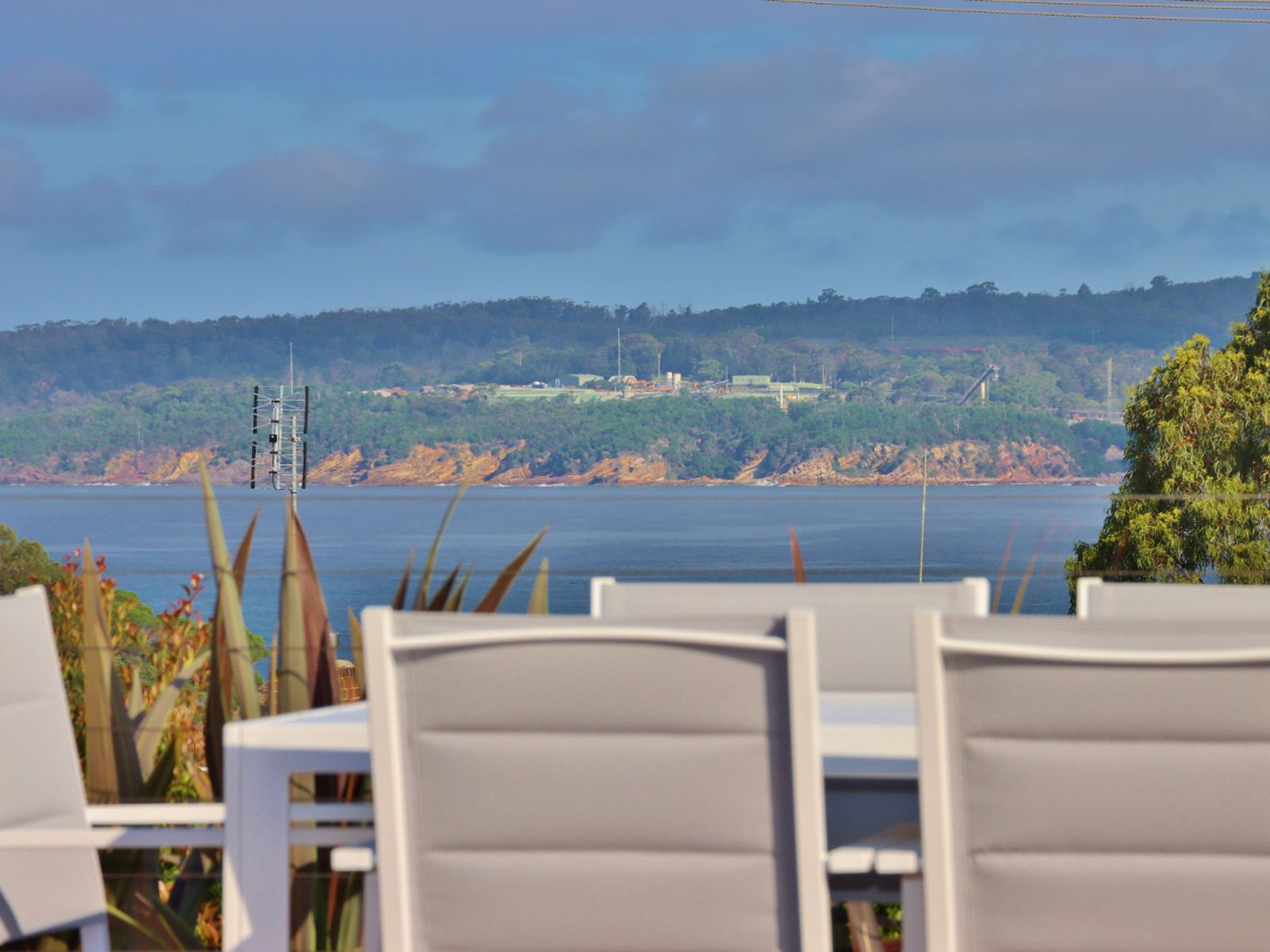 35 Cocora Street, Eden