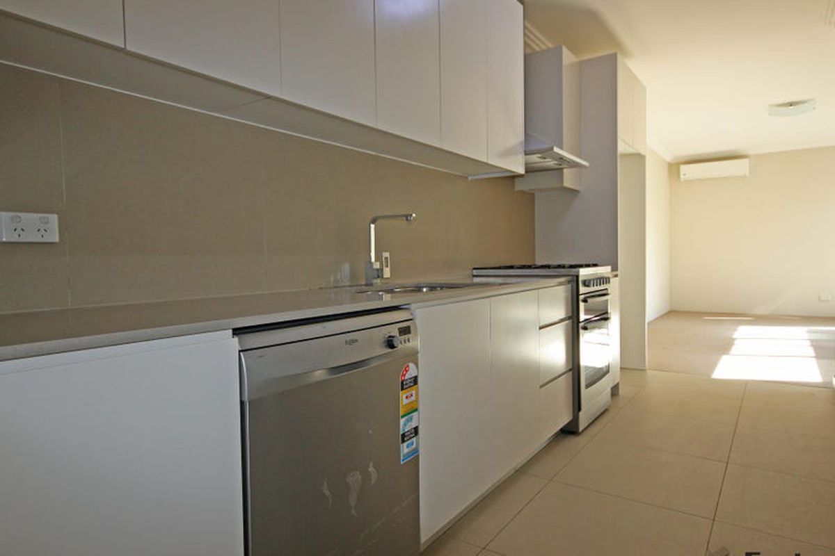 64-66 Queen Street, Concord West