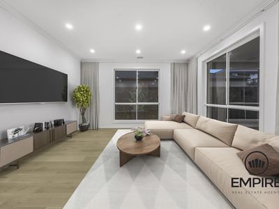 11 Kunlun Crescent, Clyde North