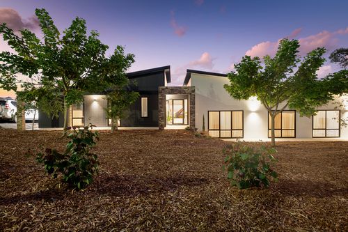 17 Bromfield Drive, Kelmscott
