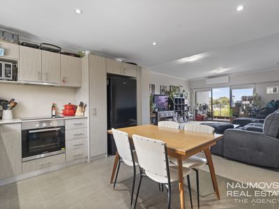 16 / 1 Walsh Loop, Joondalup