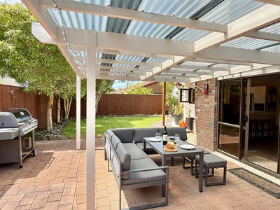 102 Chelsea View Drive, Chatswood