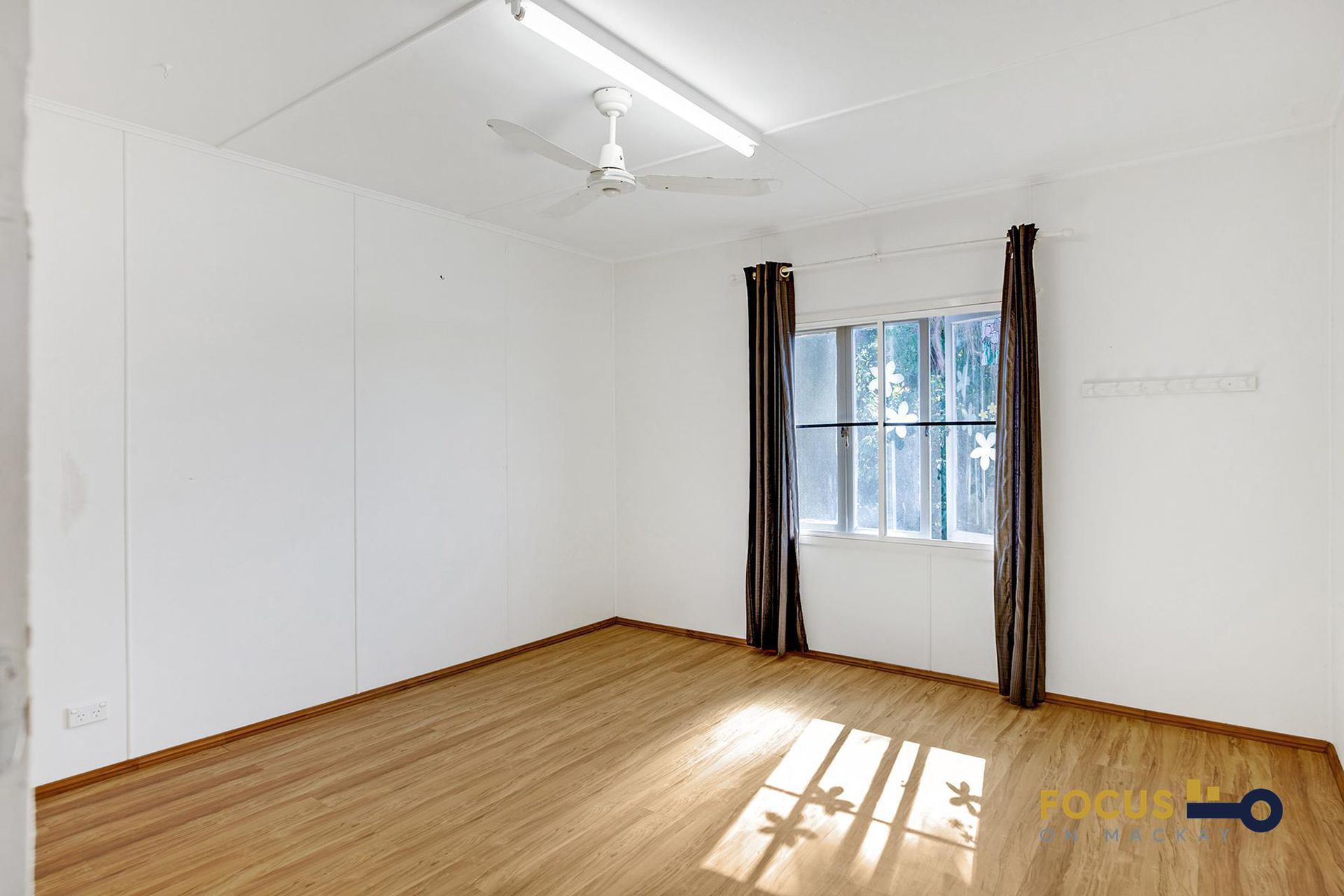 24 Sarina Beach Road, Sarina Beach