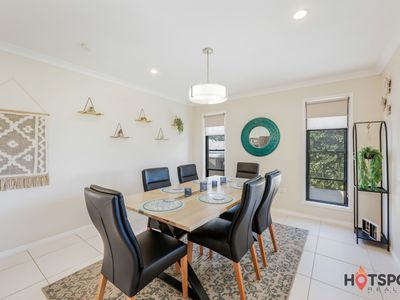 5 Cove Street, Burnett Heads