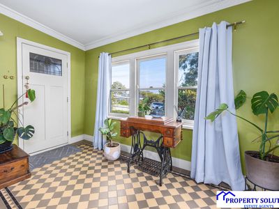 102 Herbert Street, Mornington