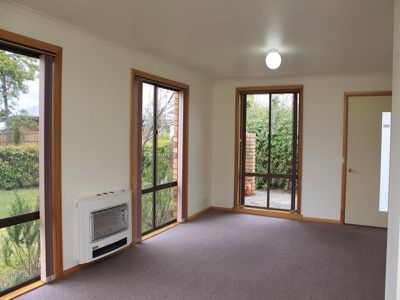 2 / 64 Sale Street, Huonville