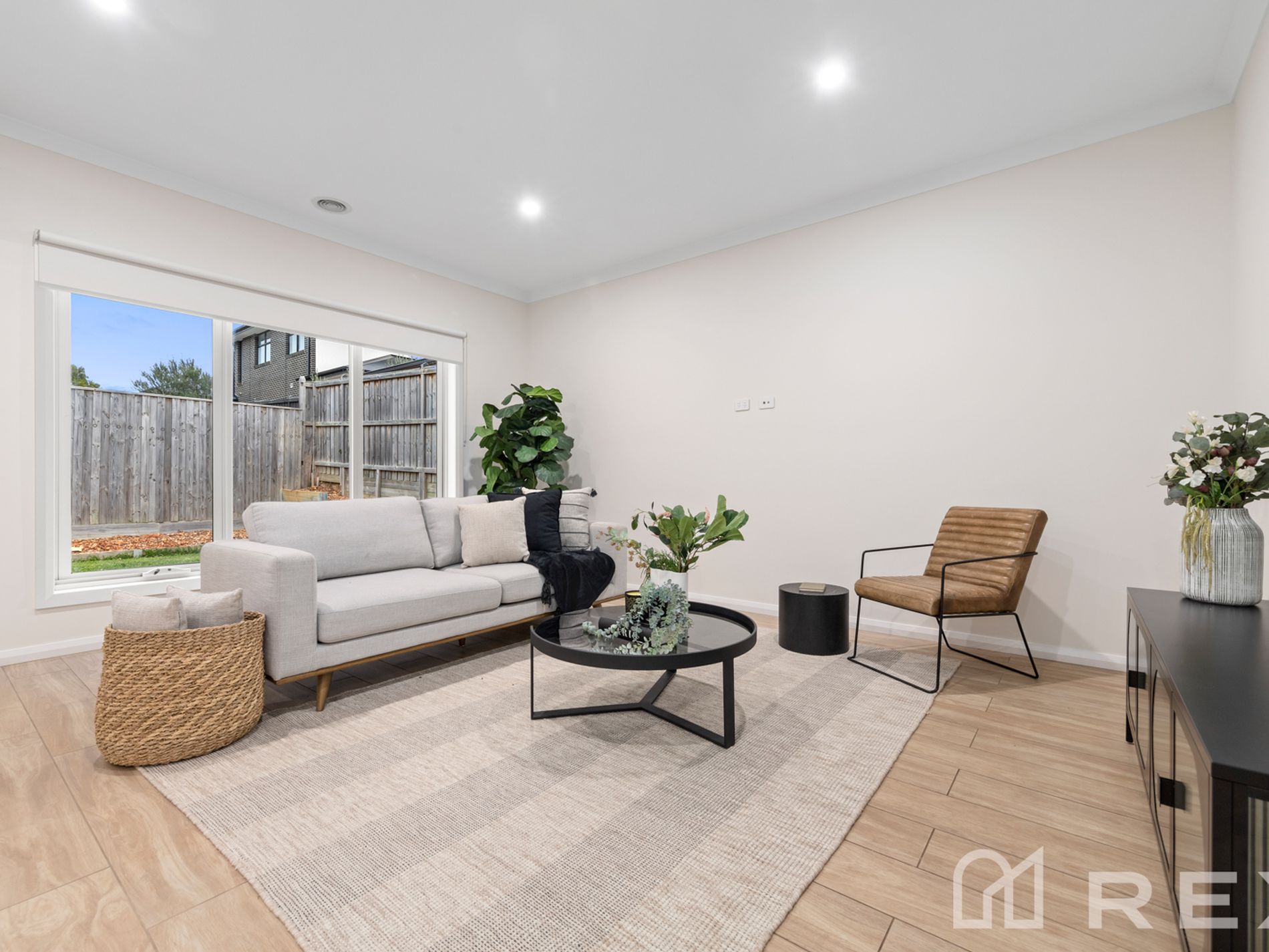 4 Yering Place, Officer