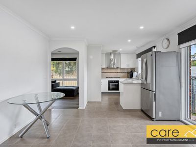 15 Oaktree Drive, Hampton Park