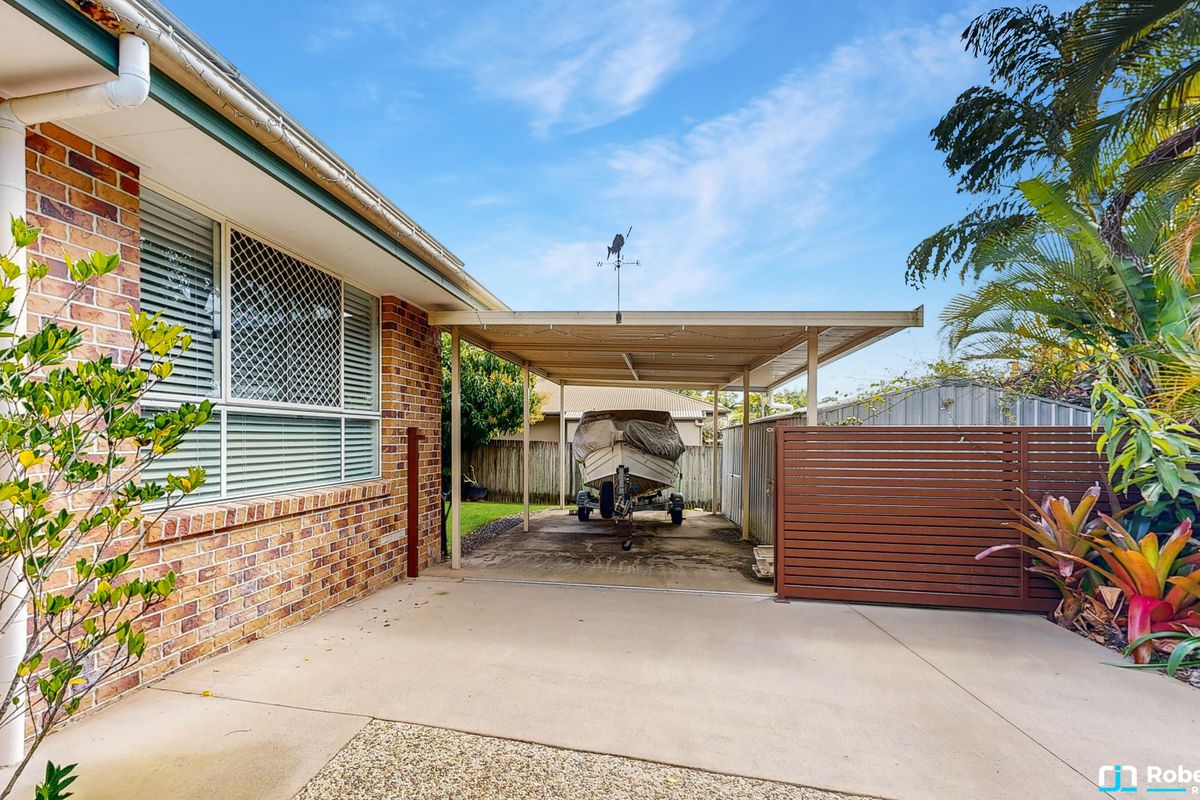 8 Hoylake Court, Tewantin