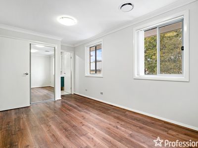 6 / 4 Ross Street, Seven Hills