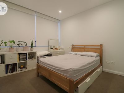 824 / 1 Maple Tree Road, Westmead