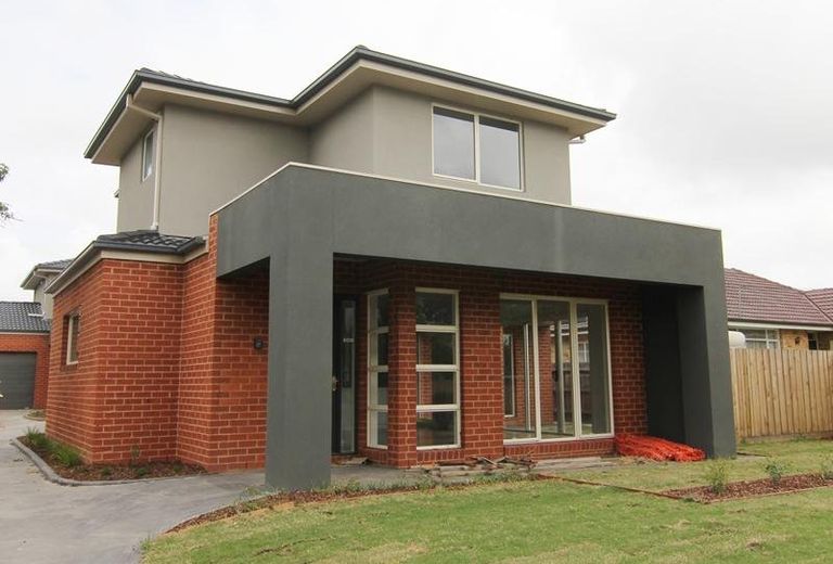 1 / 18 Kurrajong Avenue, Glen Waverley
