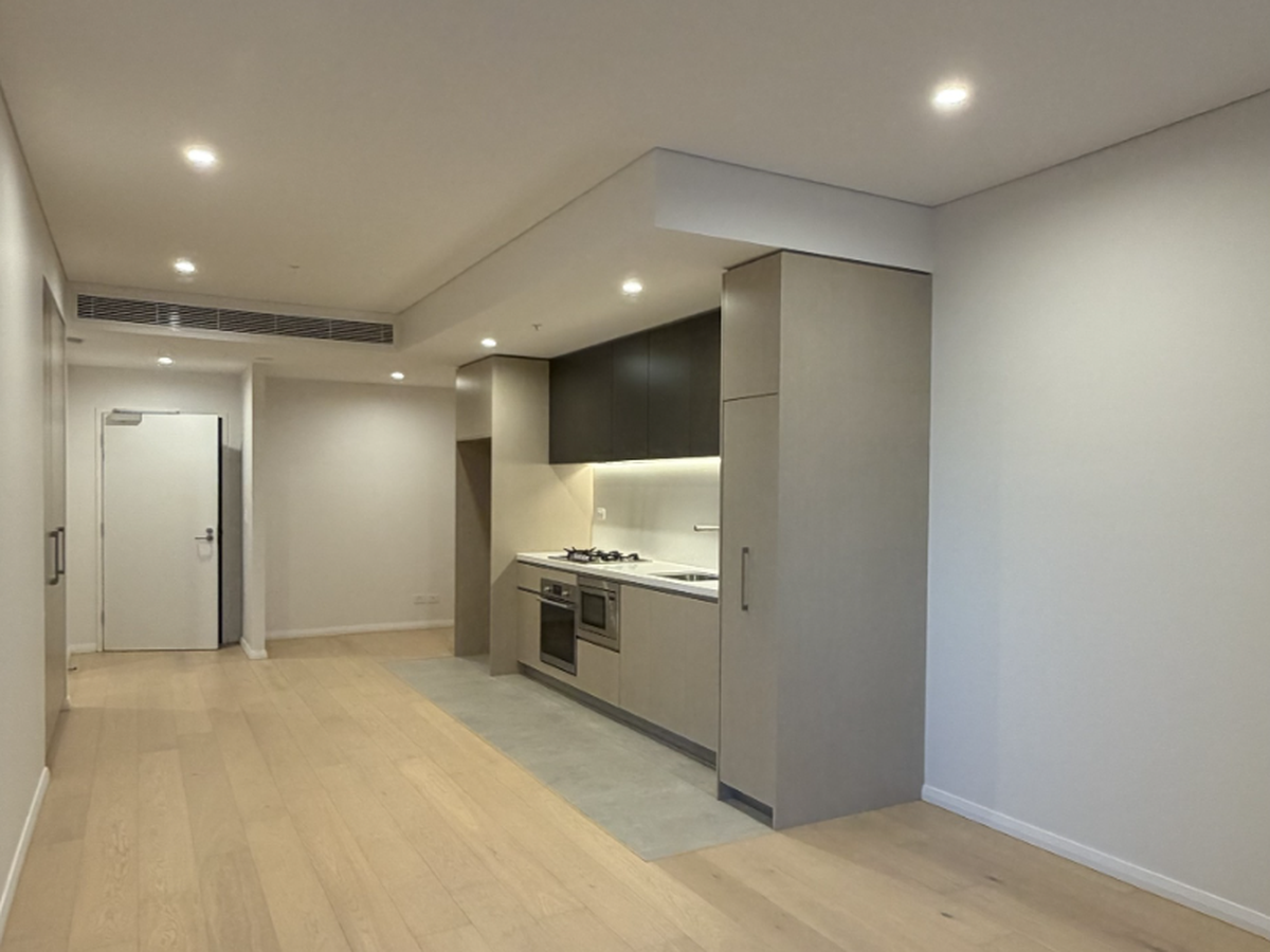 111 / 1A Conferta Avenue, Tallawong