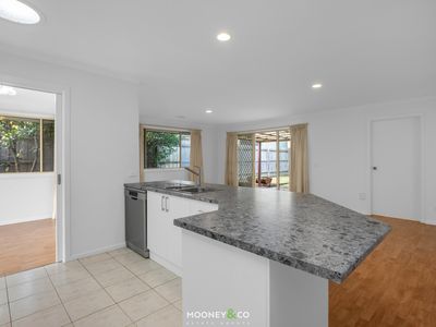 8 Artists Crescent, Narre Warren South