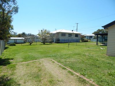 32 Wattle Street, North Booval