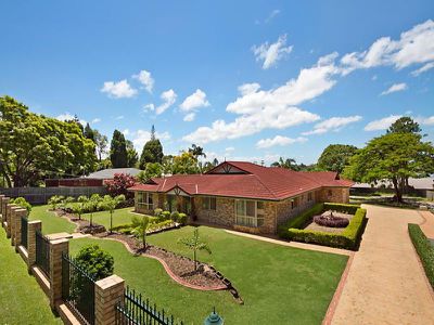 20 Sunningdale Avenue, Rochedale South