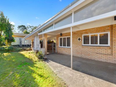 37 SUNNINGDALE AVE, Rochedale South