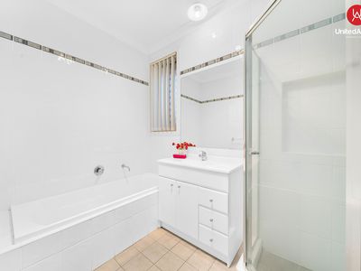 86 Hemsworth Avenue, Middleton Grange