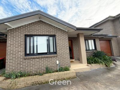 2 / 61 Winbourne Street East, West Ryde
