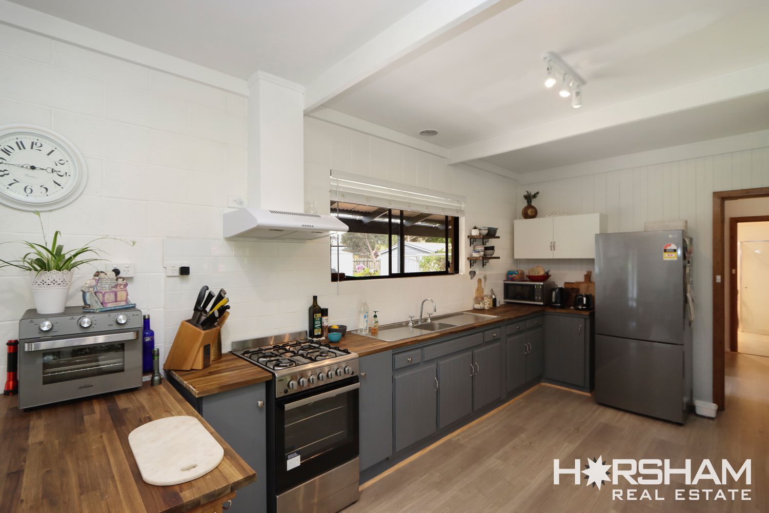 30 Laidlaw Avenue, Edenhope