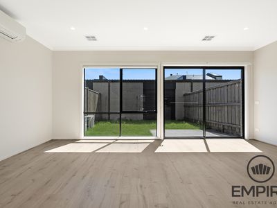 17 Portobello Boulevard, Clyde North