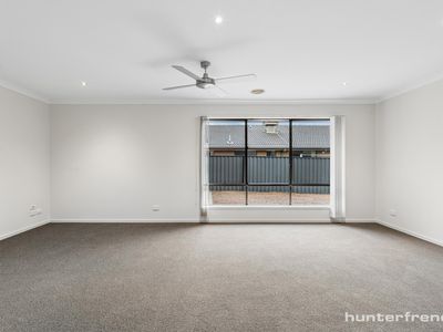 18 Villiers Drive, Point Cook