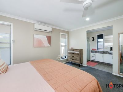 5 Cove Street, Burnett Heads