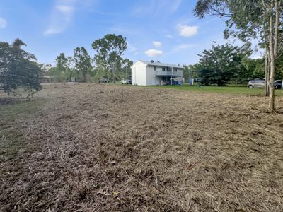 28 Marine Parade, Midge Point