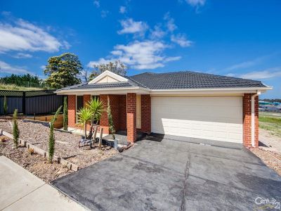 21 Botham Crescent, Pakenham