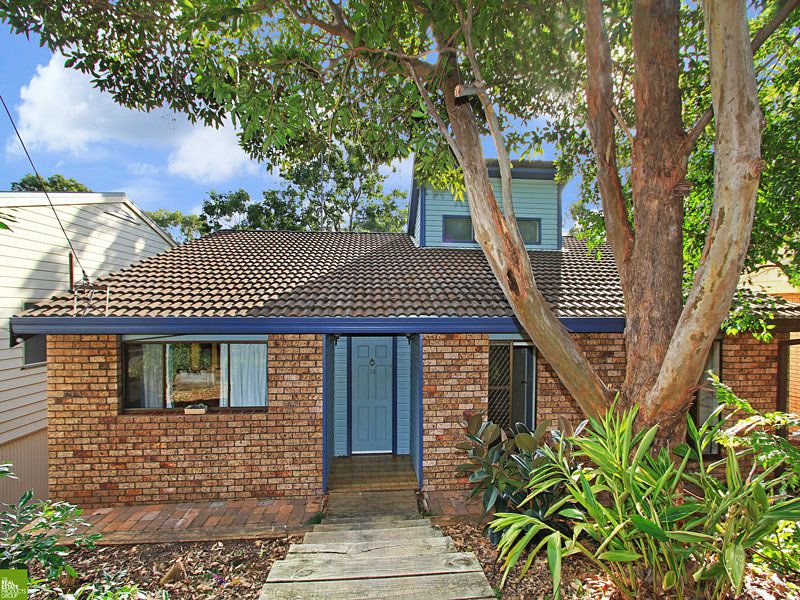 35 Ashley Avenue, Farmborough Heights