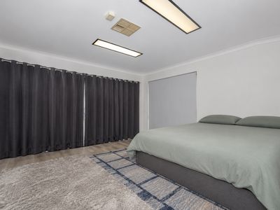 14 Lisbon Way, Seville Grove