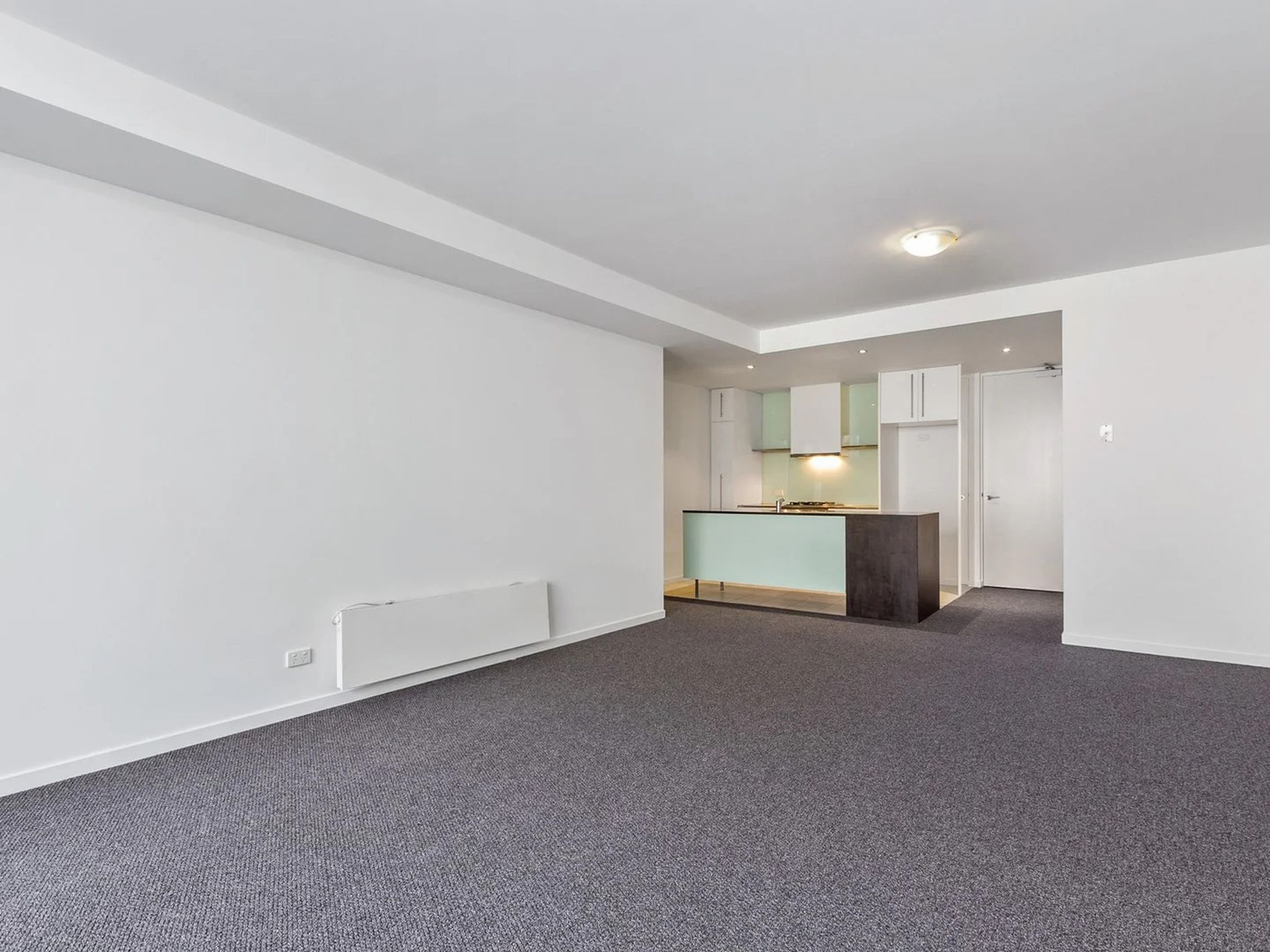 15 / 100 Queensberry Street, Carlton
