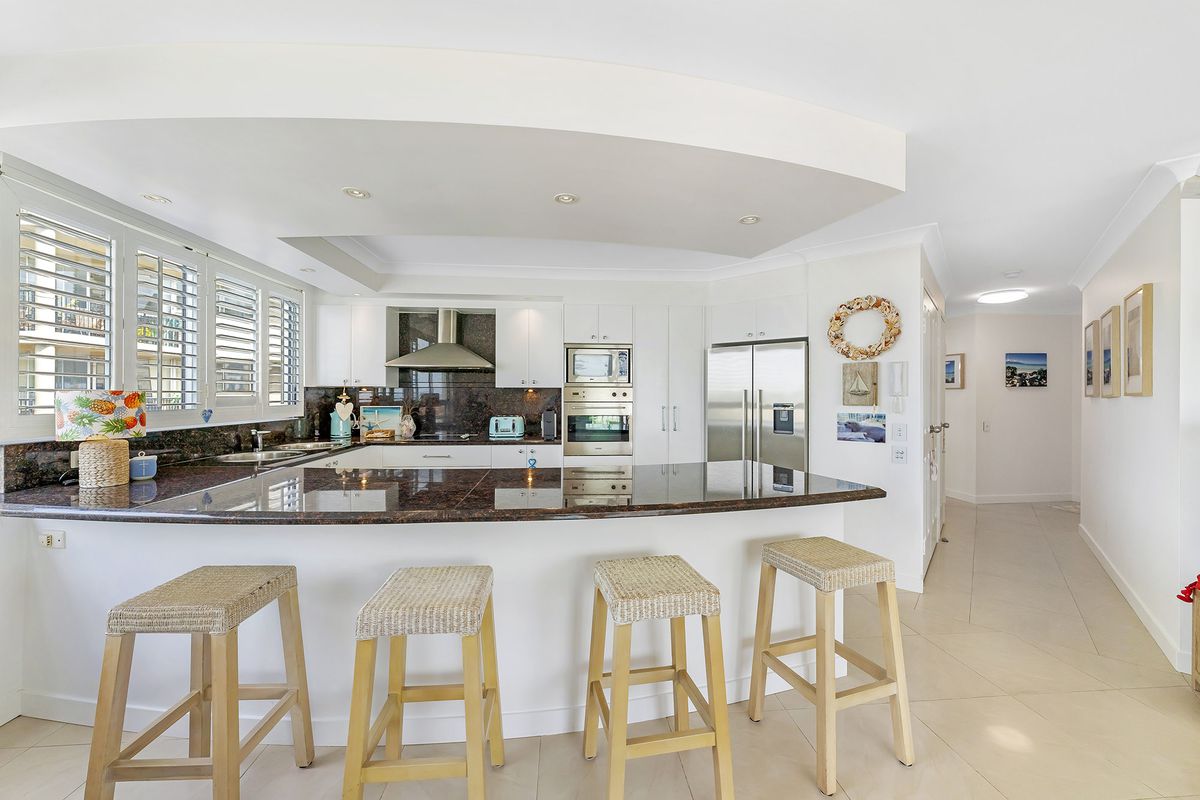 13 / 158 Hedges Avenue, Mermaid Beach
