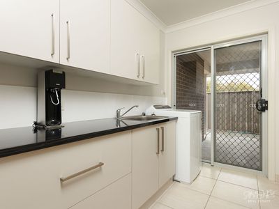 12 CLARENDON AVENUE, Wodonga