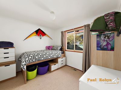 1 / 17 Derrington Crescent, Bonython