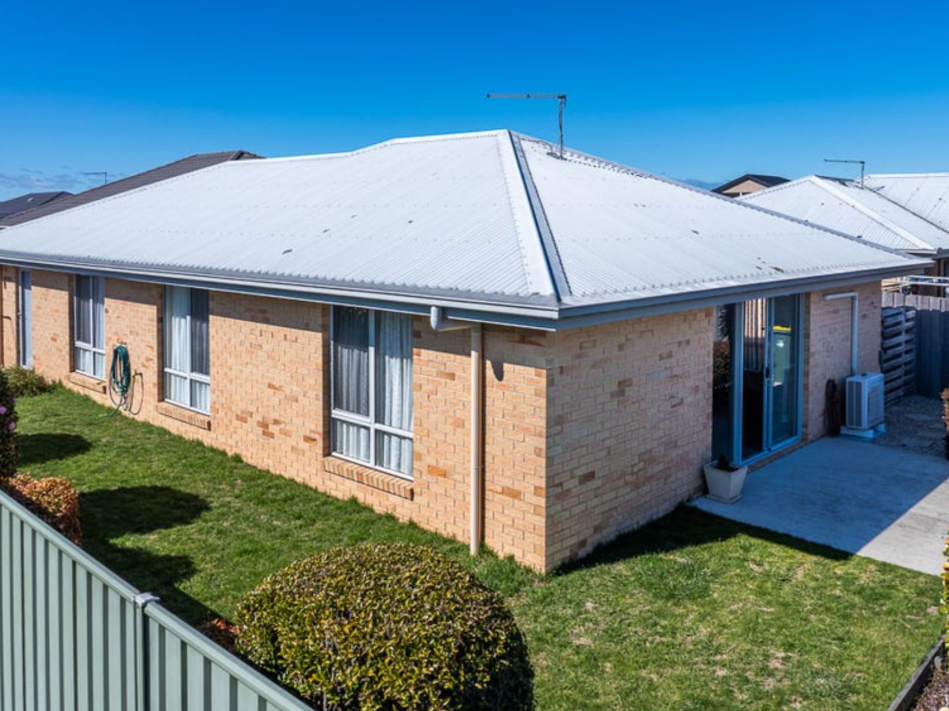 2 / 13 Bradford Avenue, Prospect Vale