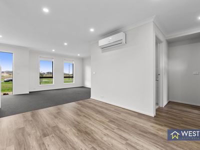 20 Jarli walk, Deanside