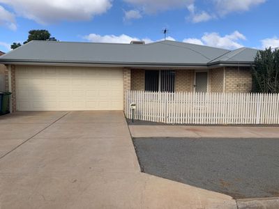 1 / 23 Hanbury Street, Kalgoorlie